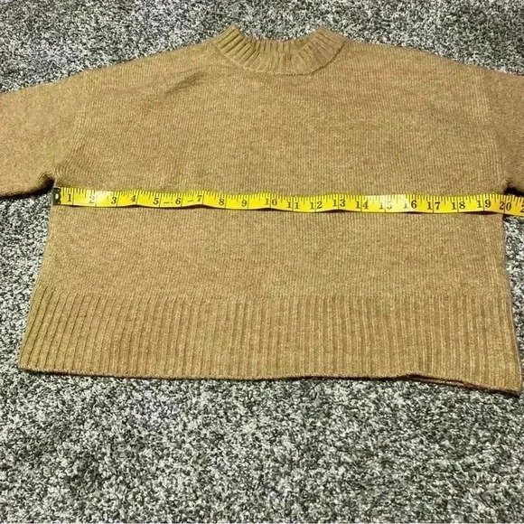 Zara Girls Mock Turtle Neck Sweater Size 9-10 Beige - Picture 3 of 9